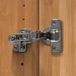 Drehtürenschrank 3-türig Tascan*Pharao24 New