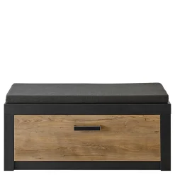 New Flurgaderobe Zarevas Garderobensets