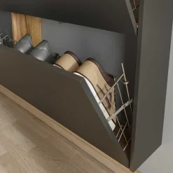 Garderobenset Livanov*Pharao24 New