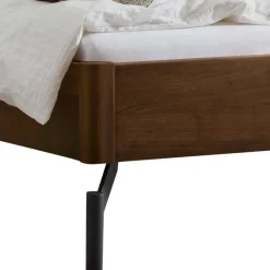 Online Massivholzbett Nussbaum Mataral Massivholzbetten