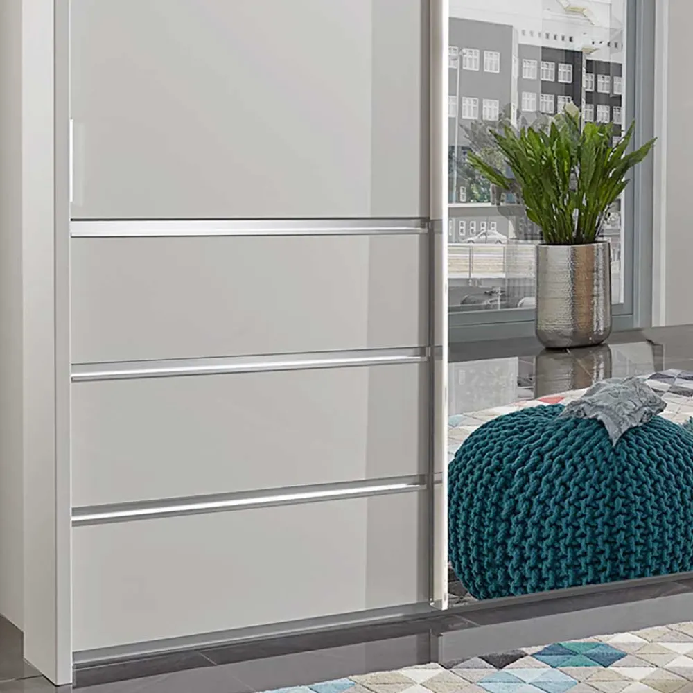 Schiebetürenschrank Stepana*Pharao24 Sale